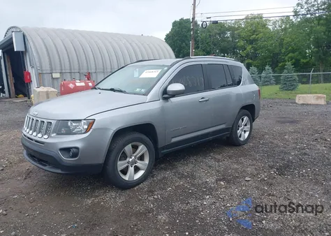 2017 Jeep Compass Latitude 4X4 from USA, damaged, VIN 1C4NJDEB4HD162271